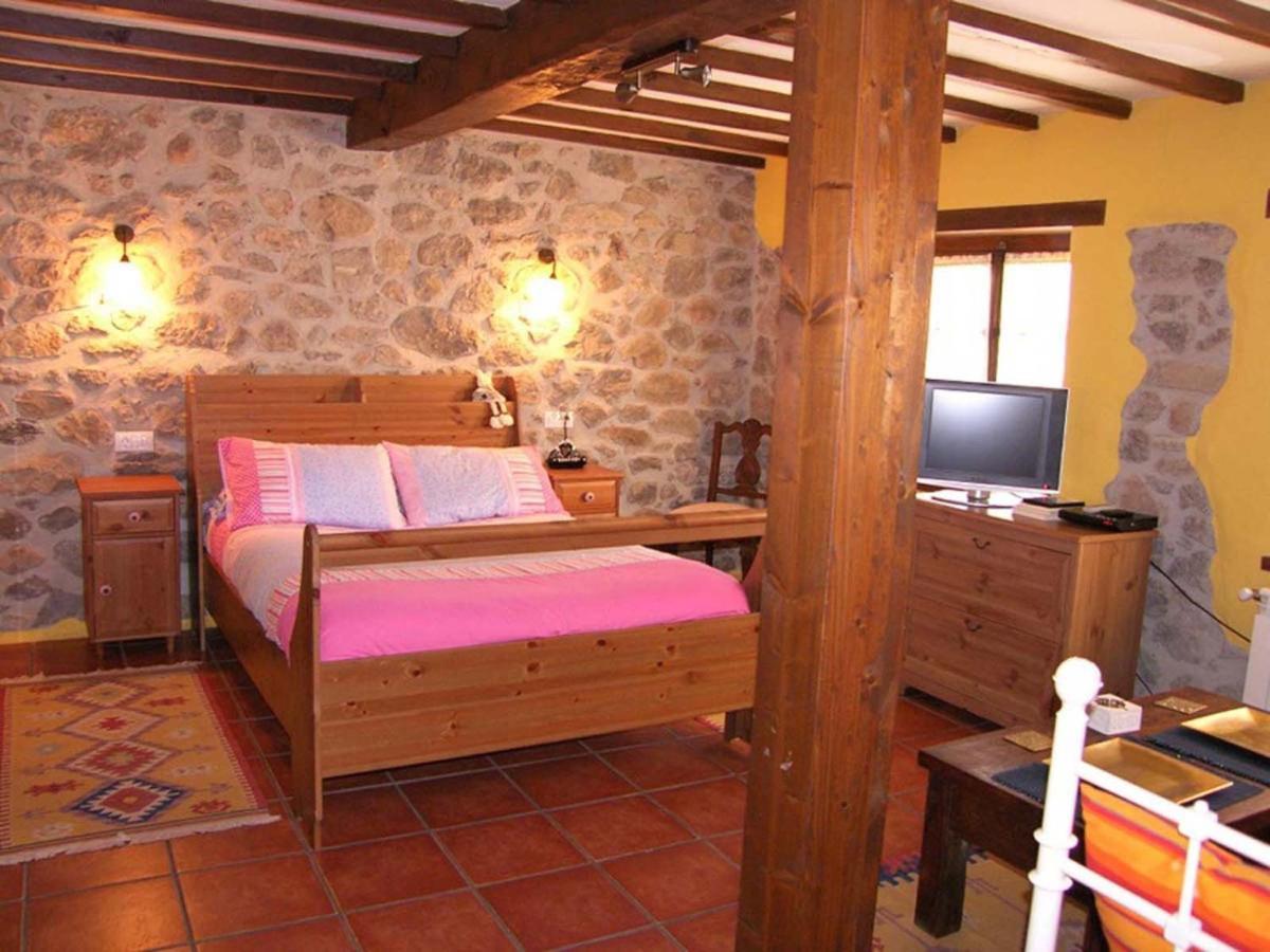 Apartamentos Rurales La Candaliega Onís Δωμάτιο φωτογραφία